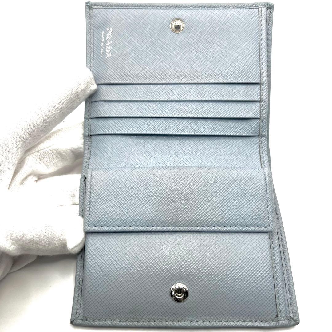 美品/現行✨プラダ 二つ折り財布 三角ロゴ レザー RFID ライトブルー 水色