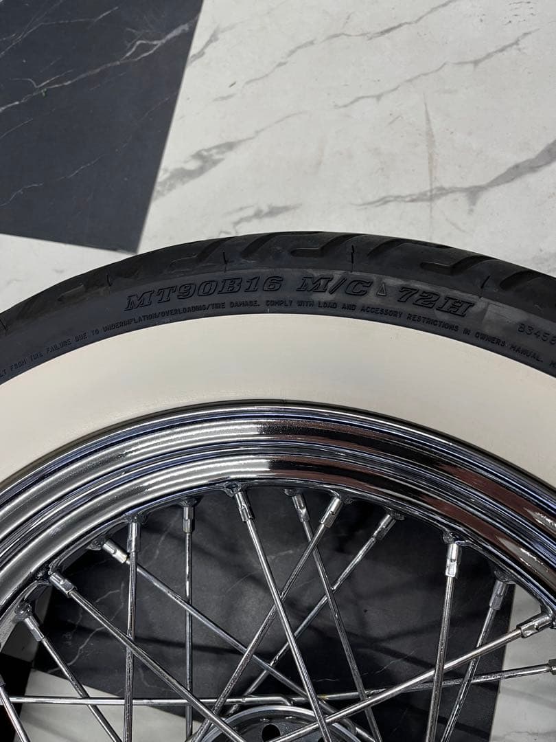 ハーレー　純正ホイール・タイヤセット　前後　ソフテイル　デラックス　FLSTN