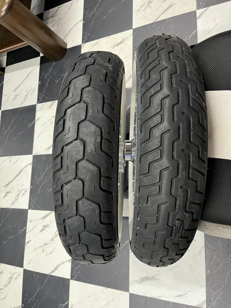 ハーレー　純正ホイール・タイヤセット　前後　ソフテイル　デラックス　FLSTN