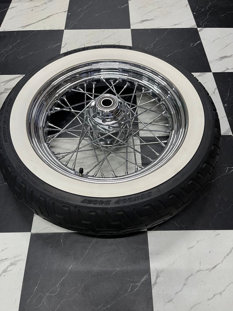 ハーレー　純正ホイール・タイヤセット　前後　ソフテイル　デラックス　FLSTN