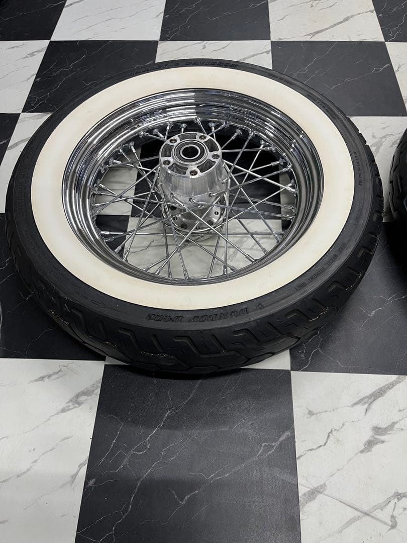 ハーレー　純正ホイール・タイヤセット　前後　ソフテイル　デラックス　FLSTN