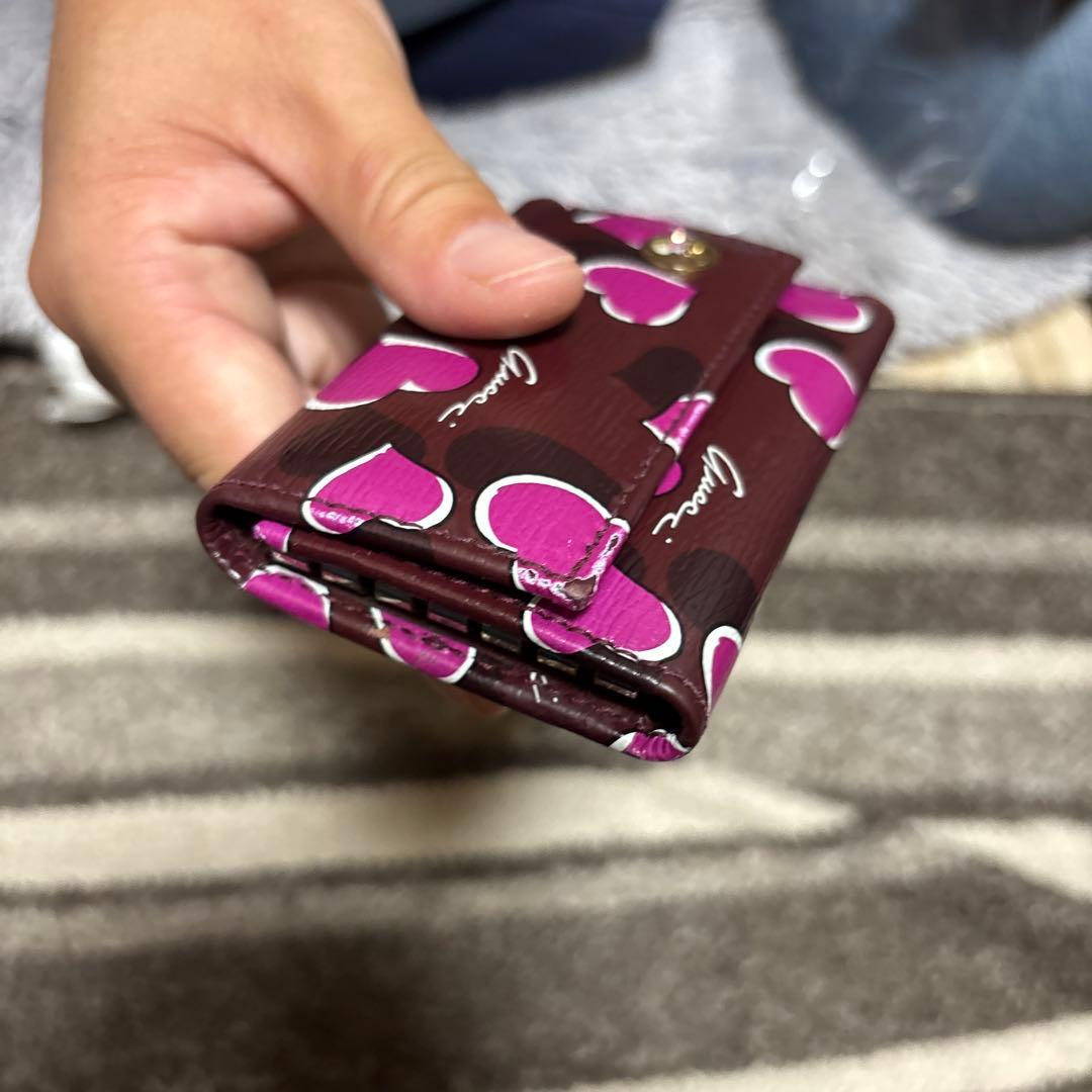 GUCCI ハート柄 レザーキーケース