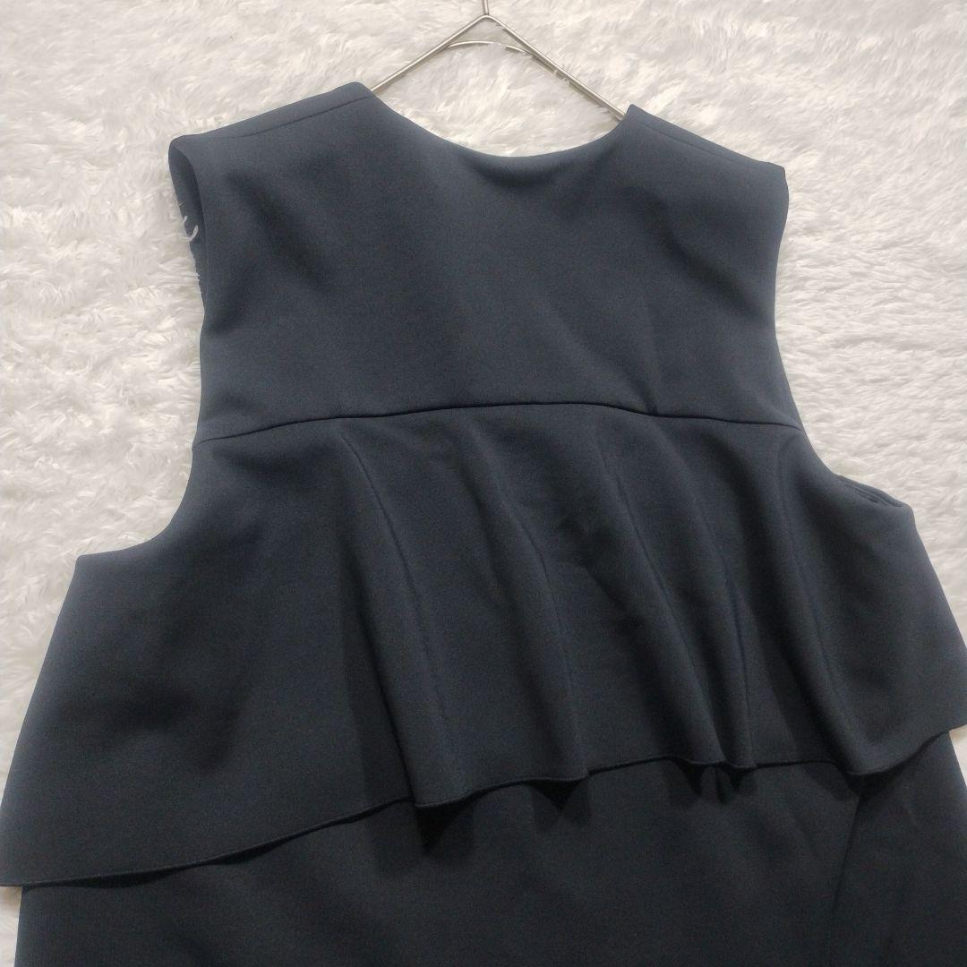 極美品　ユナイテッドアローズ　SPONGY ミドルベスト　ジレ　36　フリル　黒