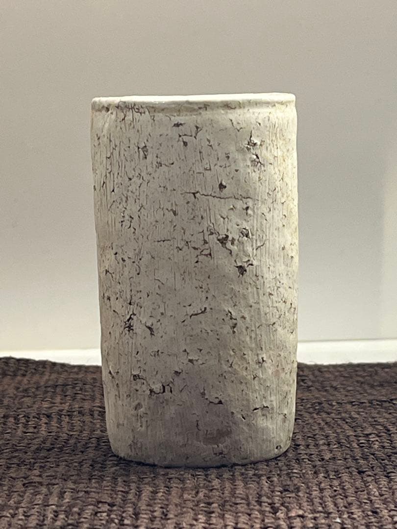 入手困難　内田京子作　手捻りカップ