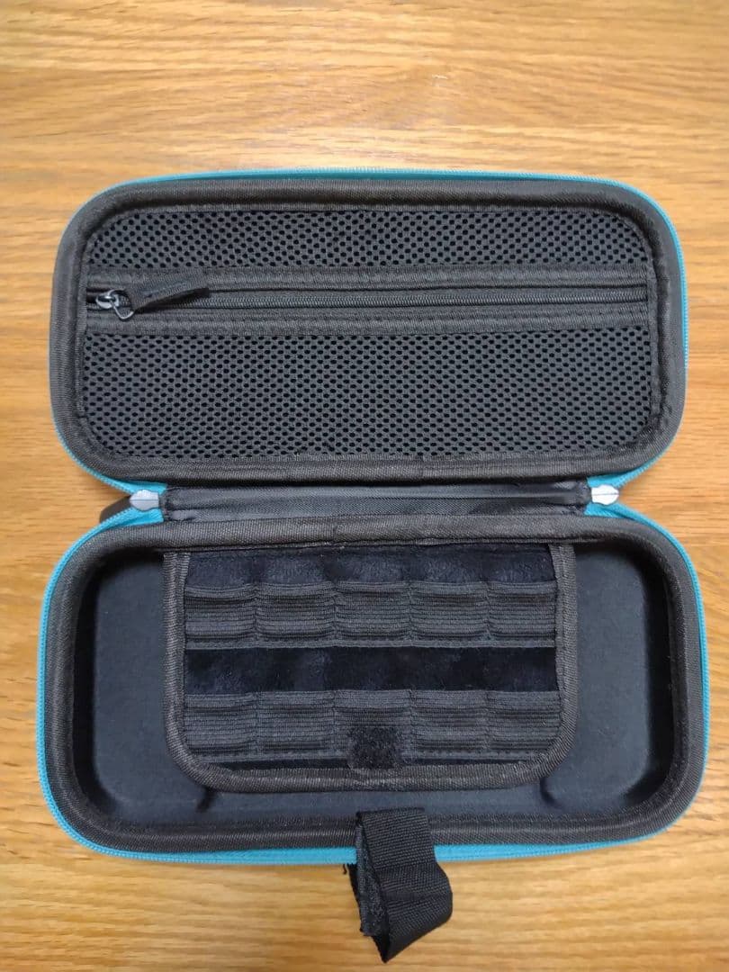 スウィッチライト本体＆ケース＆充電器＆ソフト付き☆