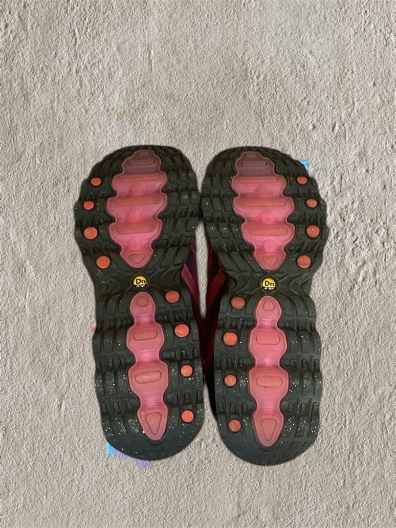 i*˚様 Nike dn8 ピンク スニーカー　【最安値】