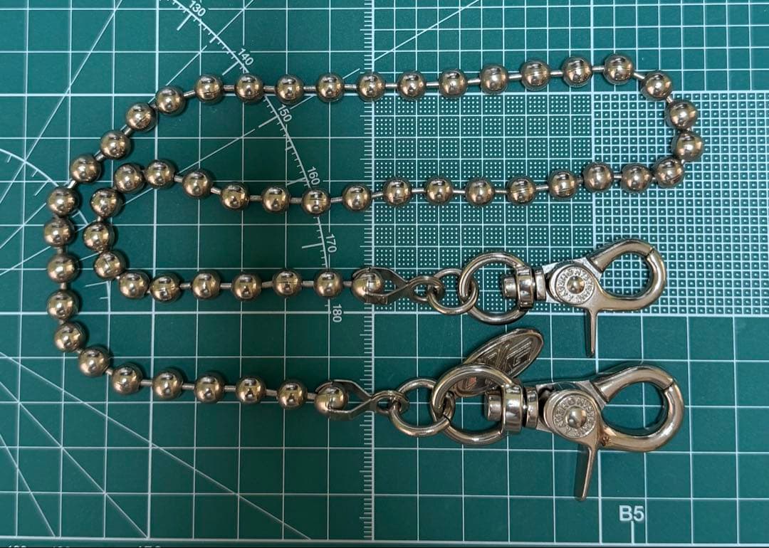 ヒステリックグラマー ウォレットチェーン ボールチェーン