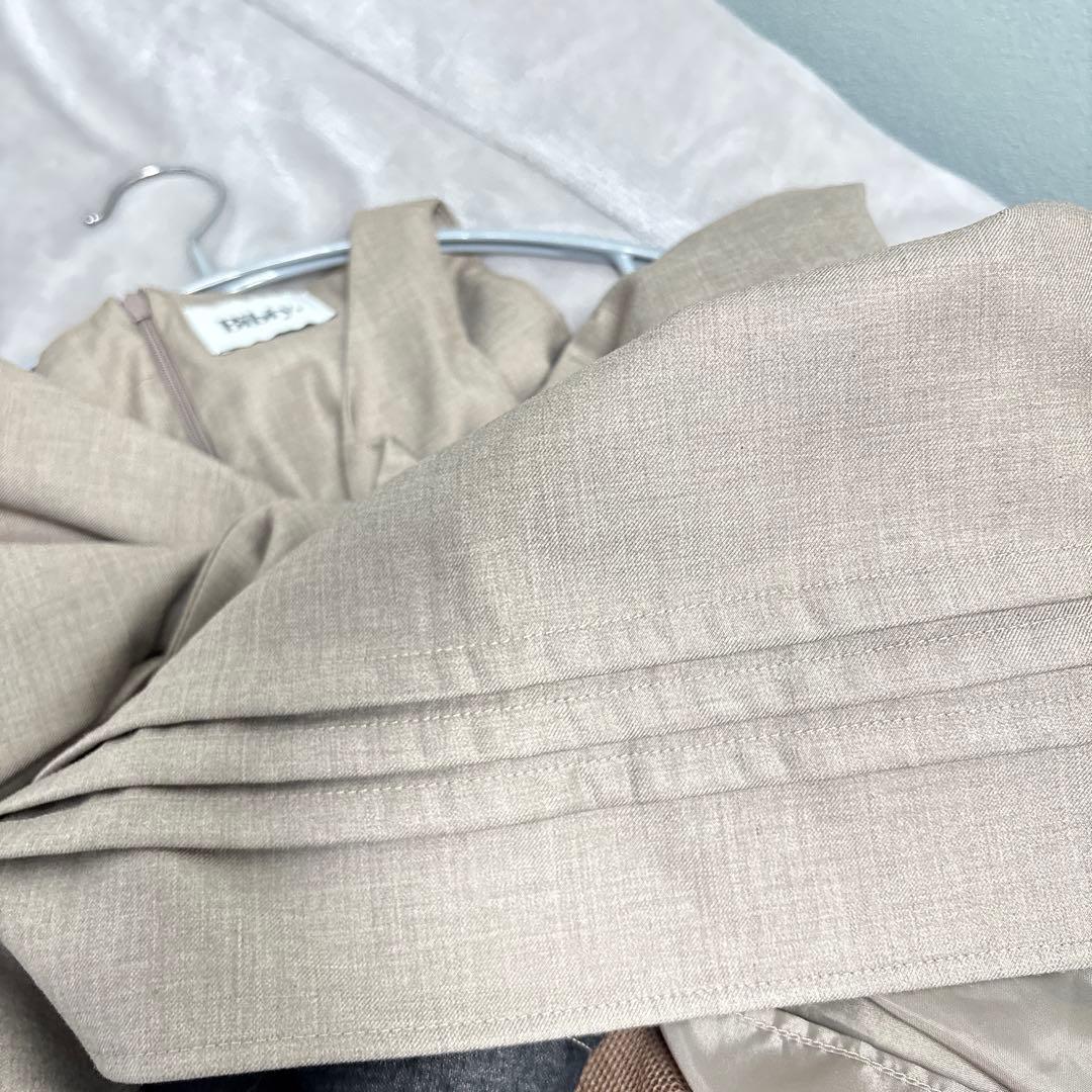 ぱんださん専用Bibiy. ビビィ リボントップス ノースリーリボン ブラウス