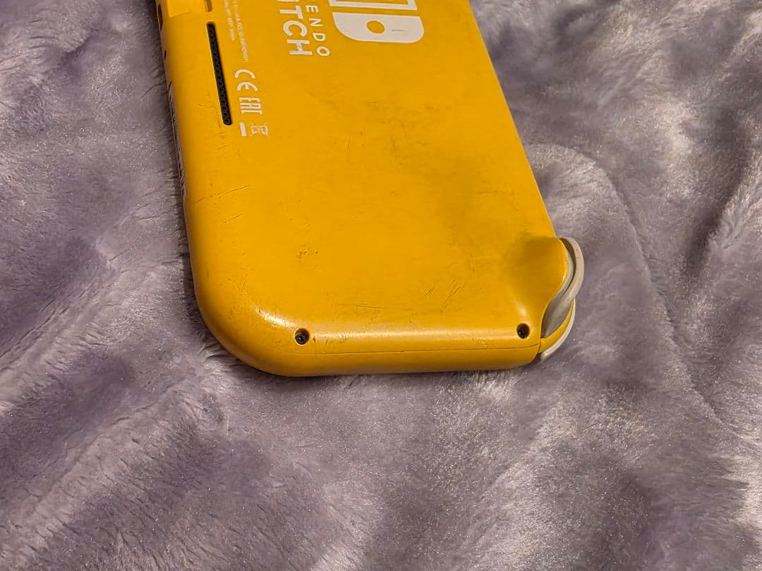 Switchライト イエロー