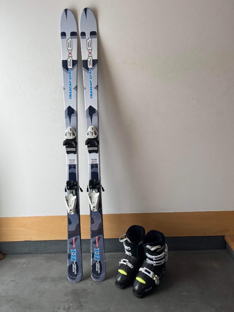 ジュニア　スキー板150　スキーブーツ24　ビンディング　３点セット