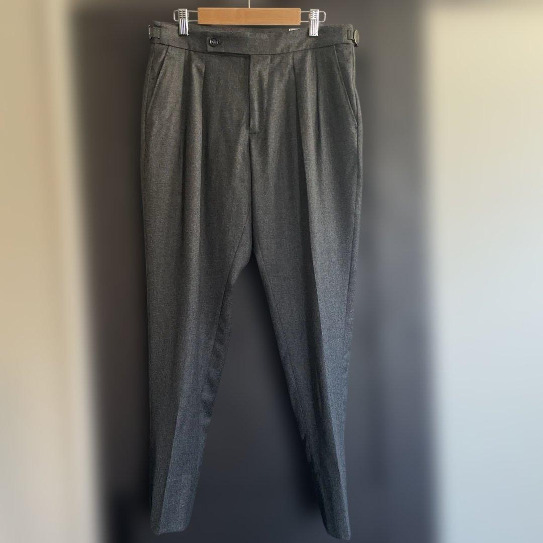 BERWICH ベルウィッチ スコッチ ウール 2プリーツ パンツ（グレー）