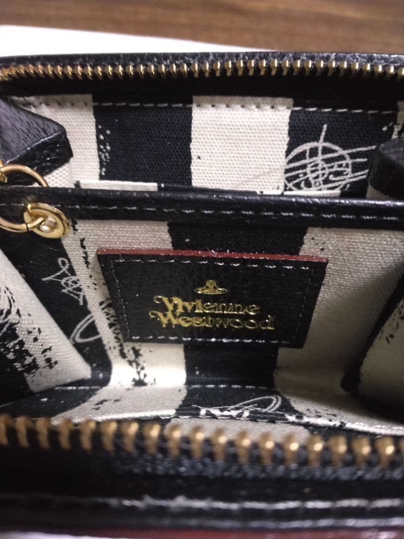 Vivienne Westwood ブラック ケース