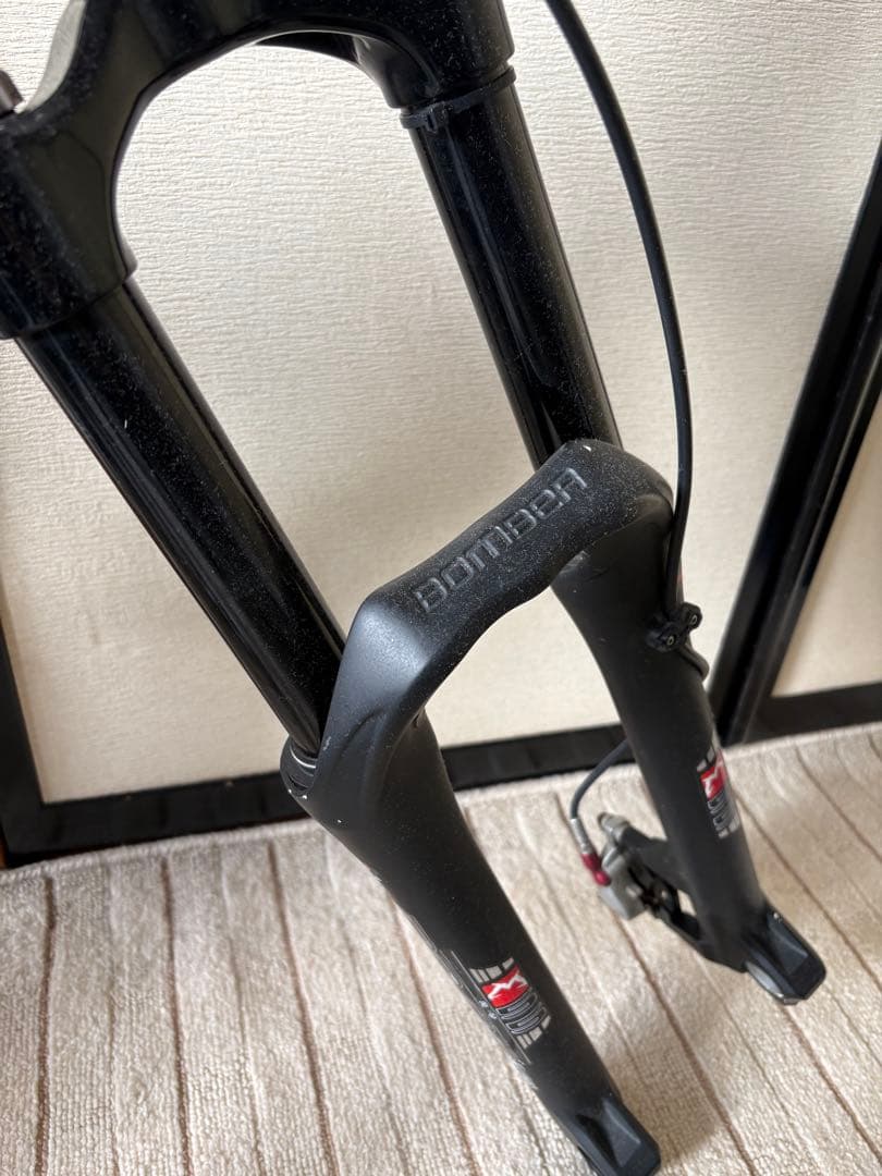 ダウンヒル用マウンテンバイク本体　直接取引　（1/31まで出品）