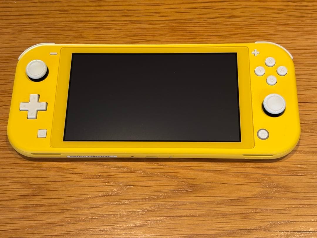 新品　未使用　Nintendo Switch Lite イエロー 本体