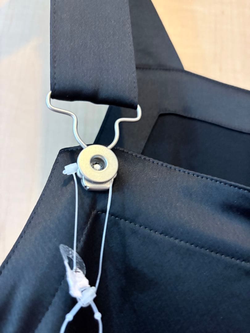 Conte 黒サテンサロペット・オーバーオール