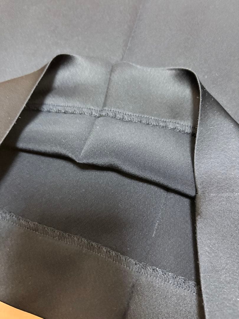 Conte 黒サテンサロペット・オーバーオール