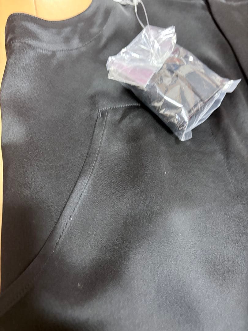 Conte 黒サテンサロペット・オーバーオール