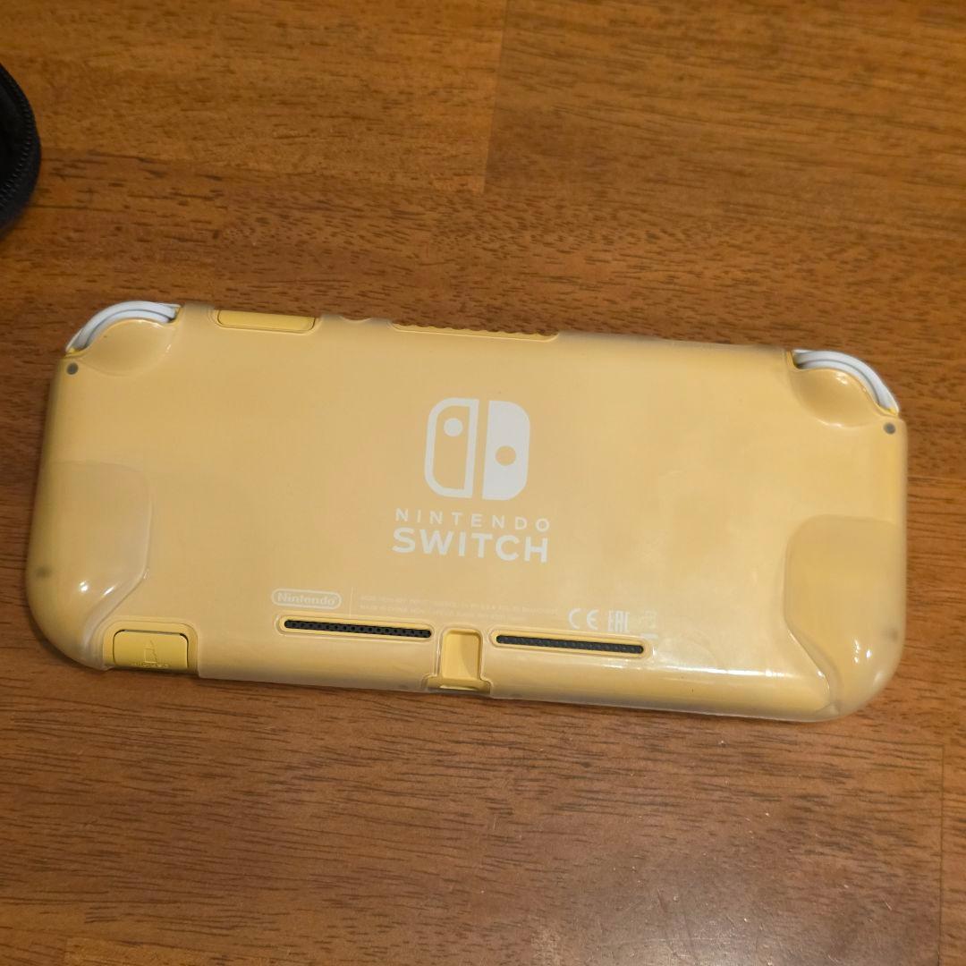 Nintendo Switch Lite イエロー カセット microSD付き