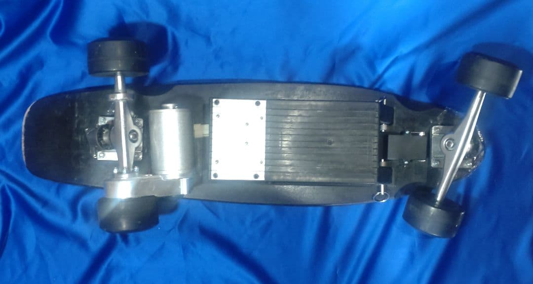 電動スケートボード リモコン付き