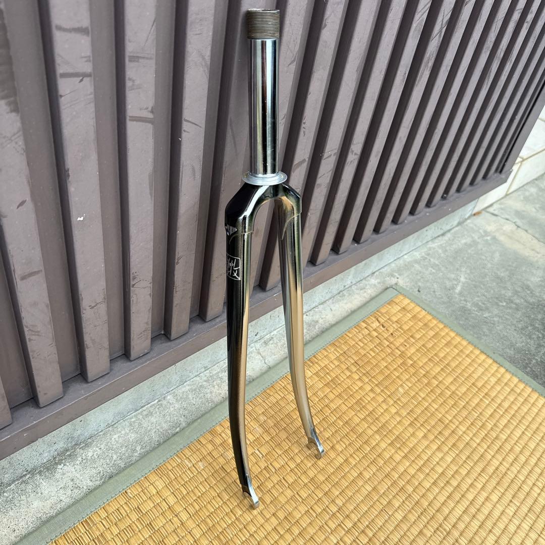 マキノピストフレームとフォーク