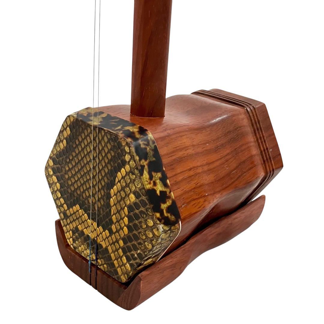 【未使用】蘇州二胡 紅木 胡弓 ヘビ皮 弦楽器 セミハードケース付き 二胡