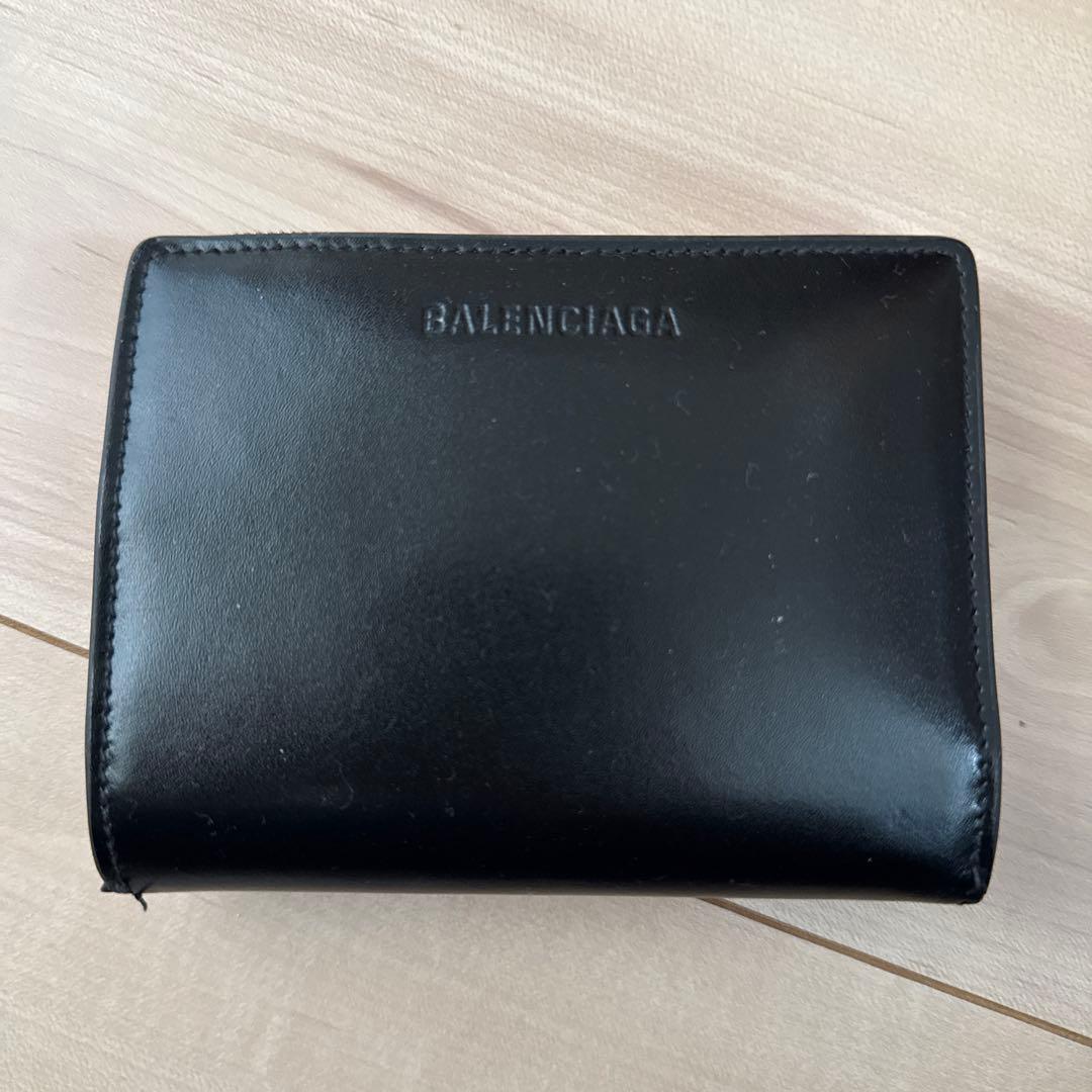週末値下げ　BALENCIAGA ブラック 二つ折り財布