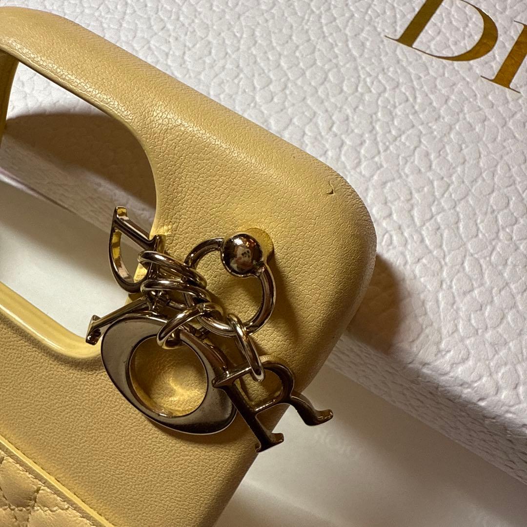 《美品》Diorスマホケース黄 iPhone15Pro