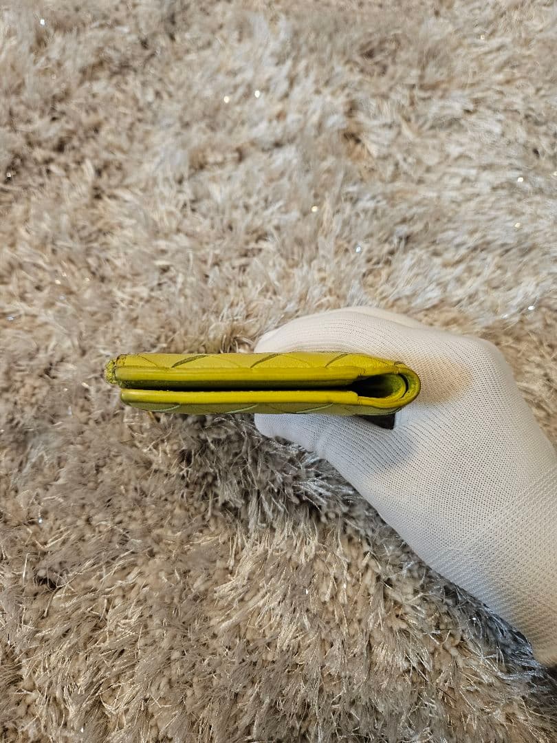 【BOTTEGA VENETA】二つ折り財布 編み込みデザイン