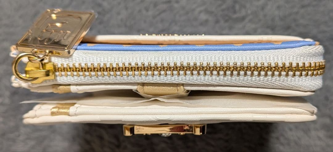 ジョジョの奇妙な冒険　ダイヤモンドは砕けない×SAMANTHA VEGA　折財布