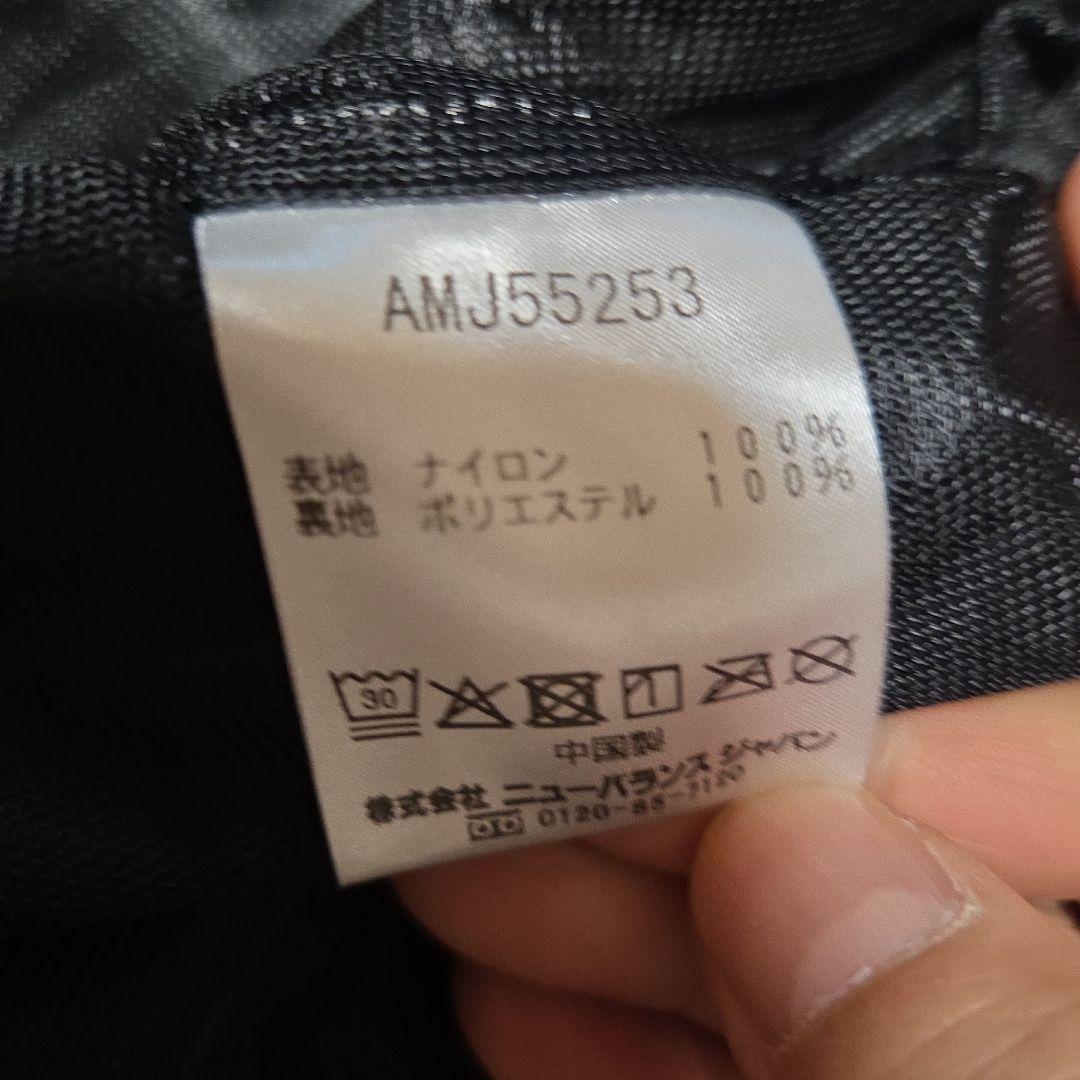 new balance black out ウインドジャケット上下セットアップ