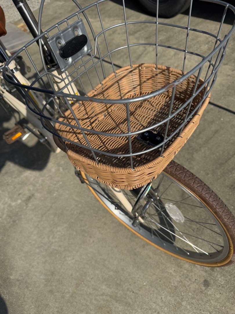 Feerique Jr【フェリーク ジュニア】自転車22インチ　クリーム　アサヒ