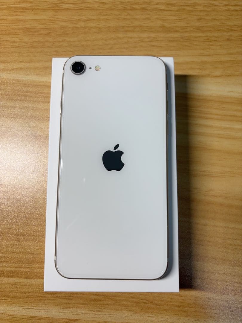 早い者勝ち　[SIMフリー]Apple iPhone se3 64GB