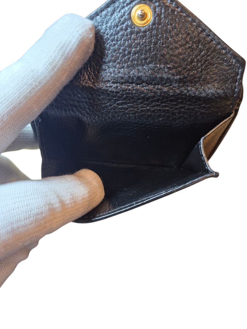 ＰＲＡＤＡ　プラダ　サフィアーノ　三つ折り財布 y