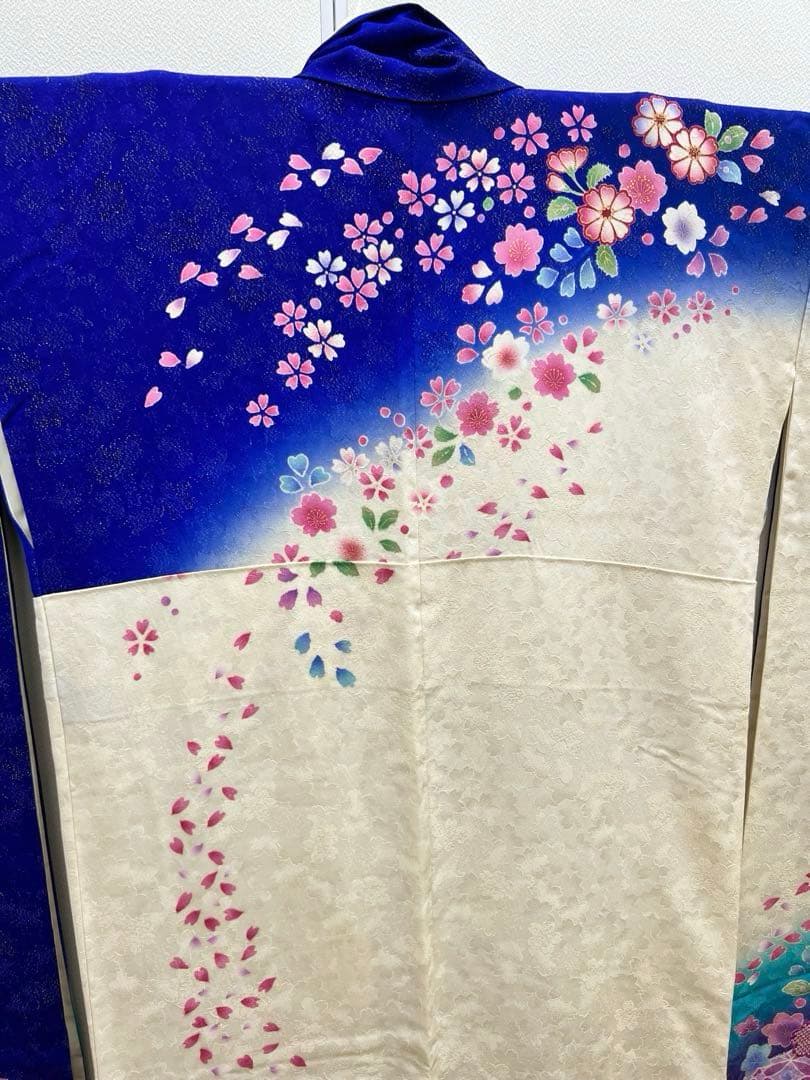 の*の様 正絹　成人式　振袖　豪華金通し地　訳あり品