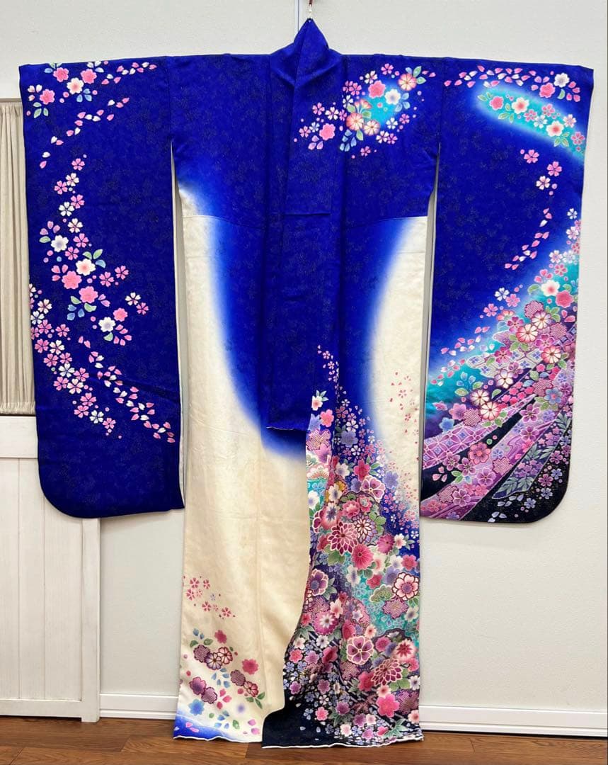 の*の様 正絹　成人式　振袖　豪華金通し地　訳あり品