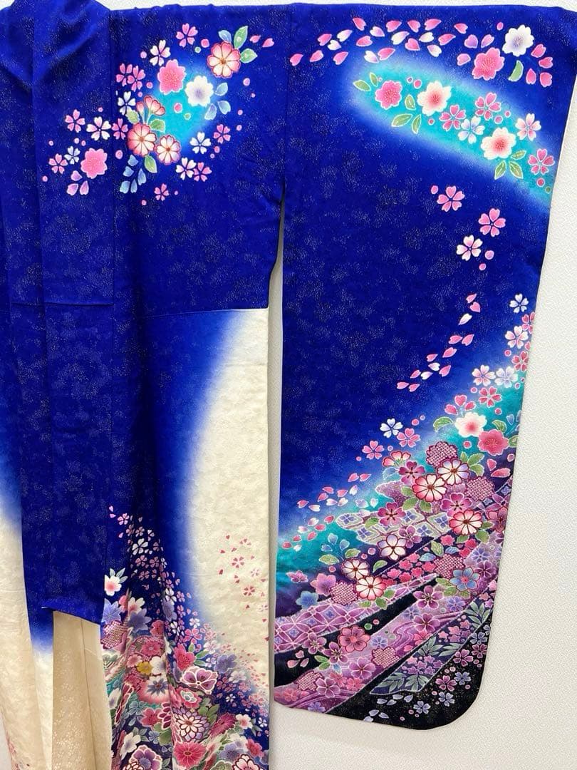 の*の様 正絹　成人式　振袖　豪華金通し地　訳あり品