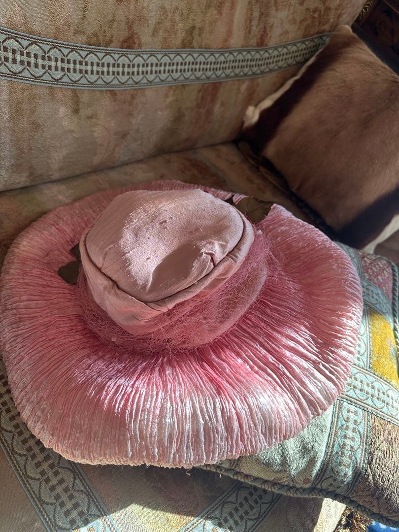 美品⭐︎フラワー装飾付きピンクハット