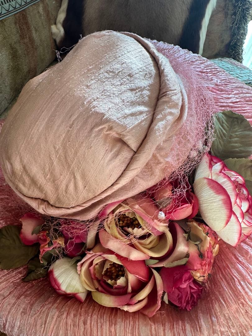 美品⭐︎フラワー装飾付きピンクハット