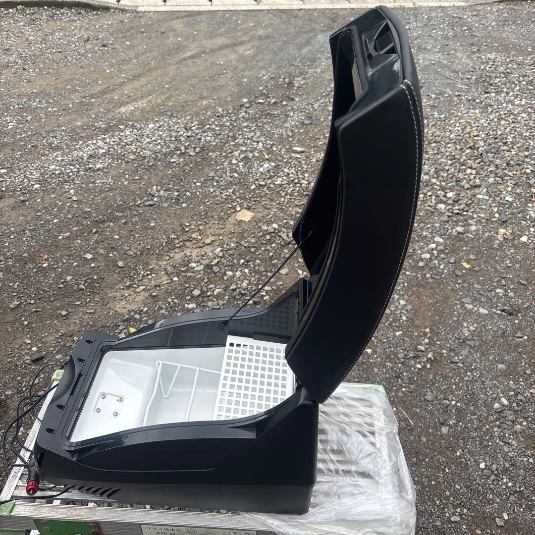 レンジローバー純正肘置き型冷蔵庫