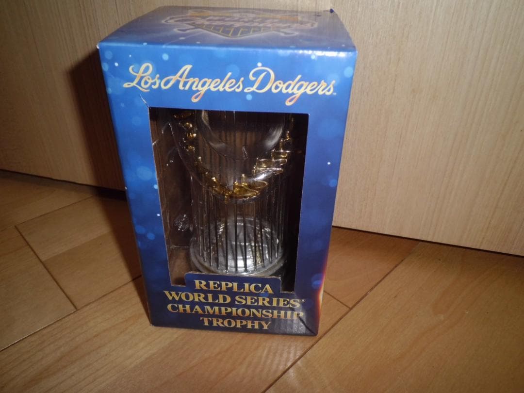 ロサンゼルス・ドジャース 2024年ワールドシリーズトロフィー レプリカ