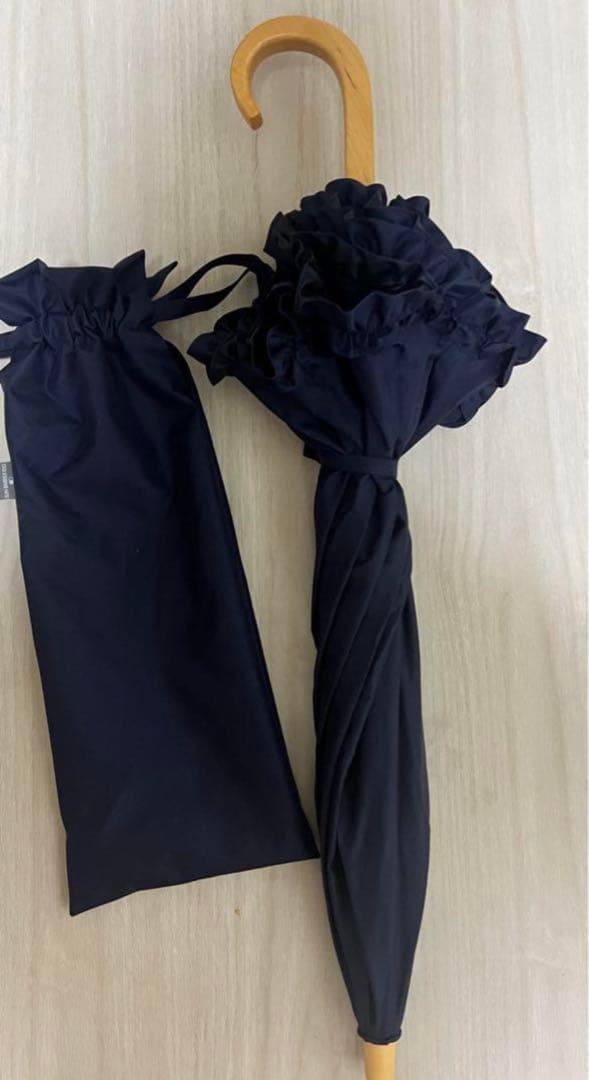 未使用　サンバリア100 2段　フリル　日傘　ネイビー　紺