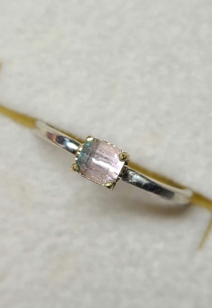 たーちゃん★アフガニスタン産バイカラートルマリン・ブルー、ピンク★