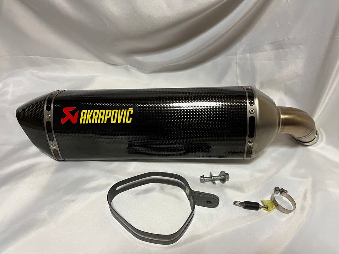 SV650/X アクラポビッチ　スリップオン　レーシングオンリー　(16-21)