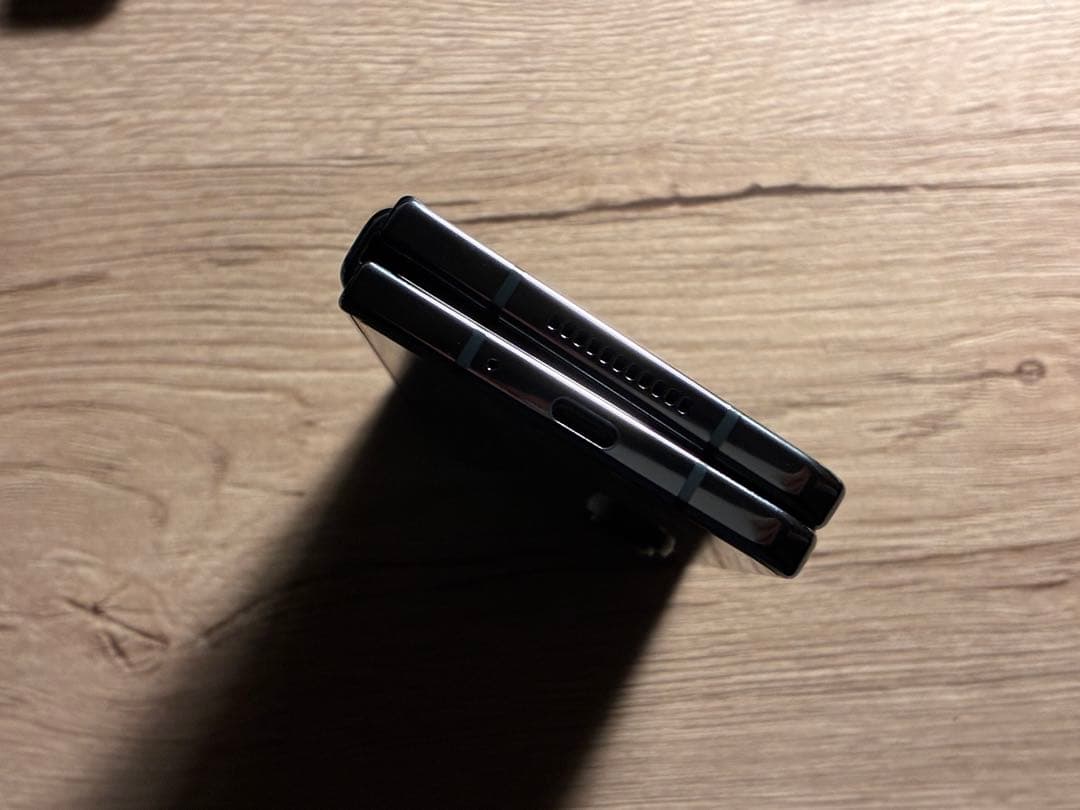 Samsung Galaxy Z Fold 4 本体