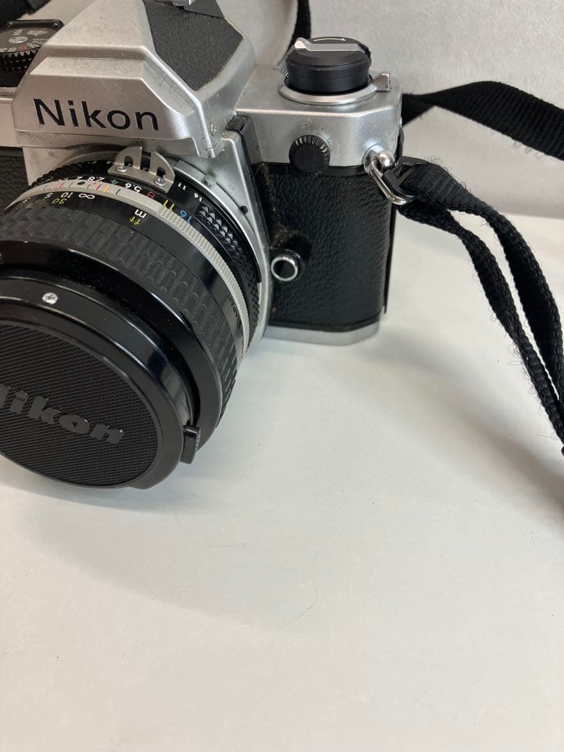 Nikon ニコン FM シルバーボディ カメラ 【A935】