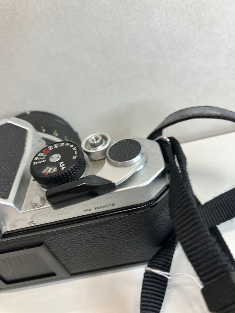 Nikon ニコン FM シルバーボディ カメラ 【A935】