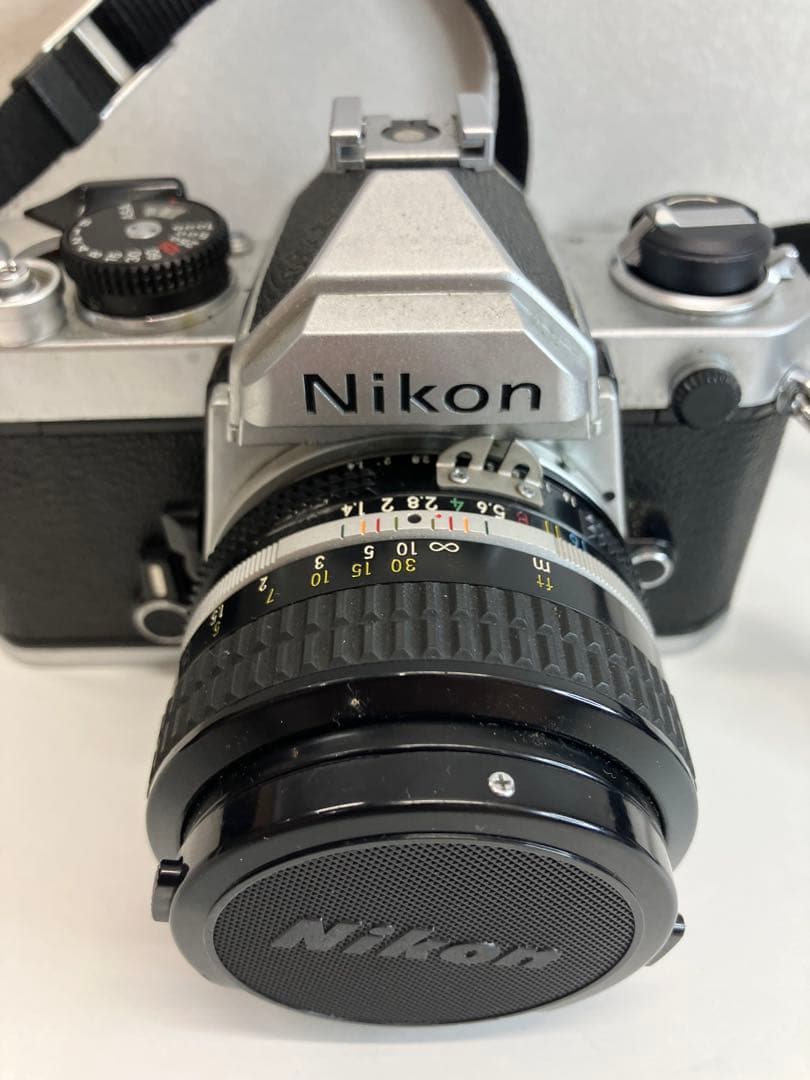 Nikon ニコン FM シルバーボディ カメラ 【A935】
