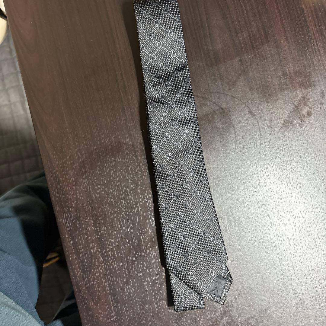 Y　GUCCI ネクタイ