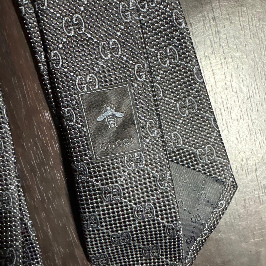 Y　GUCCI ネクタイ