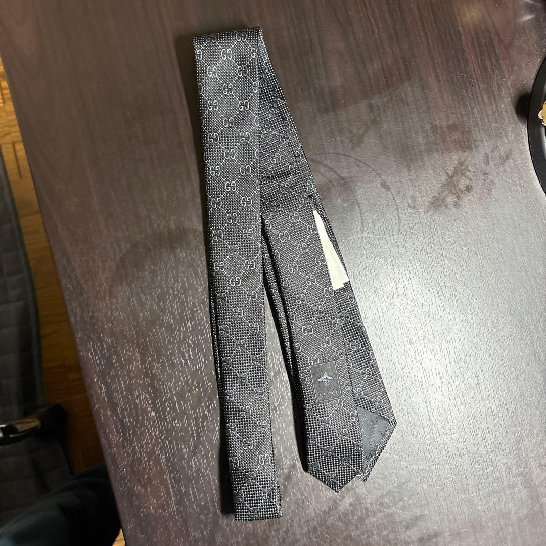Y　GUCCI ネクタイ